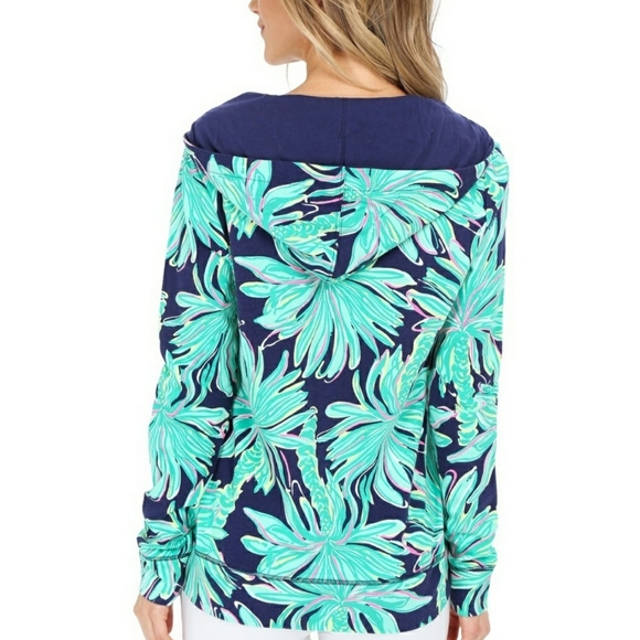 **Sold**Lilly Pulitzer Tiger Palm Wheaton  Hoodie - Picture 2 of 8